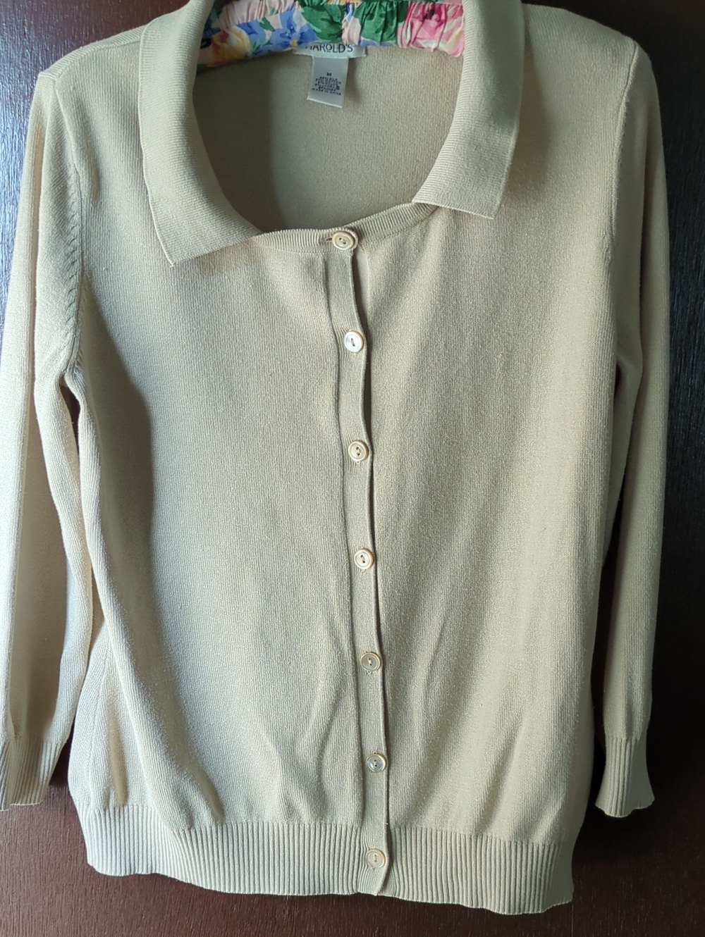 Harold's Cream Knit Collared Cardigan Size M